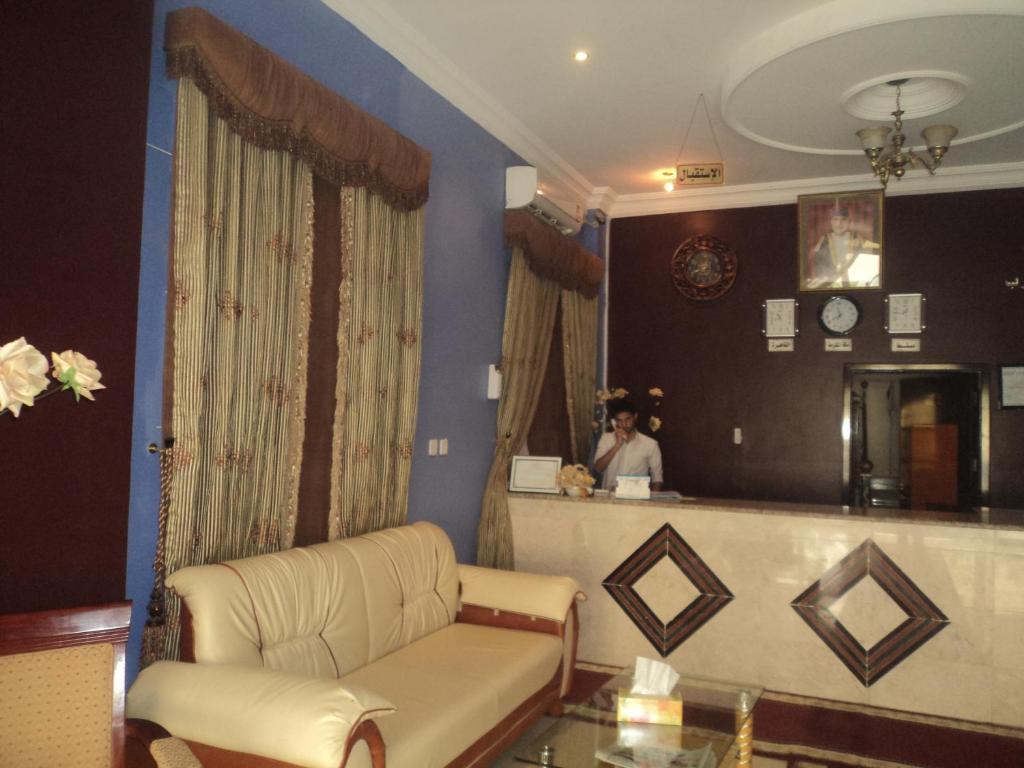 Taj Al Arab Hotel Al Buraimi Exterior foto